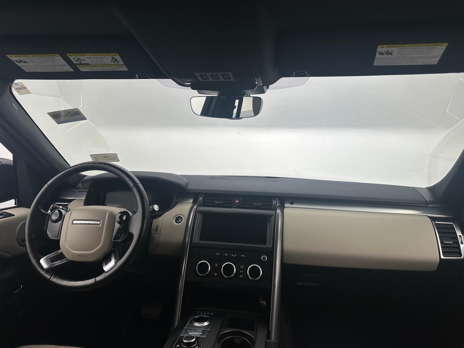 Thumbnail: 2020 Land Rover Discovery - 2