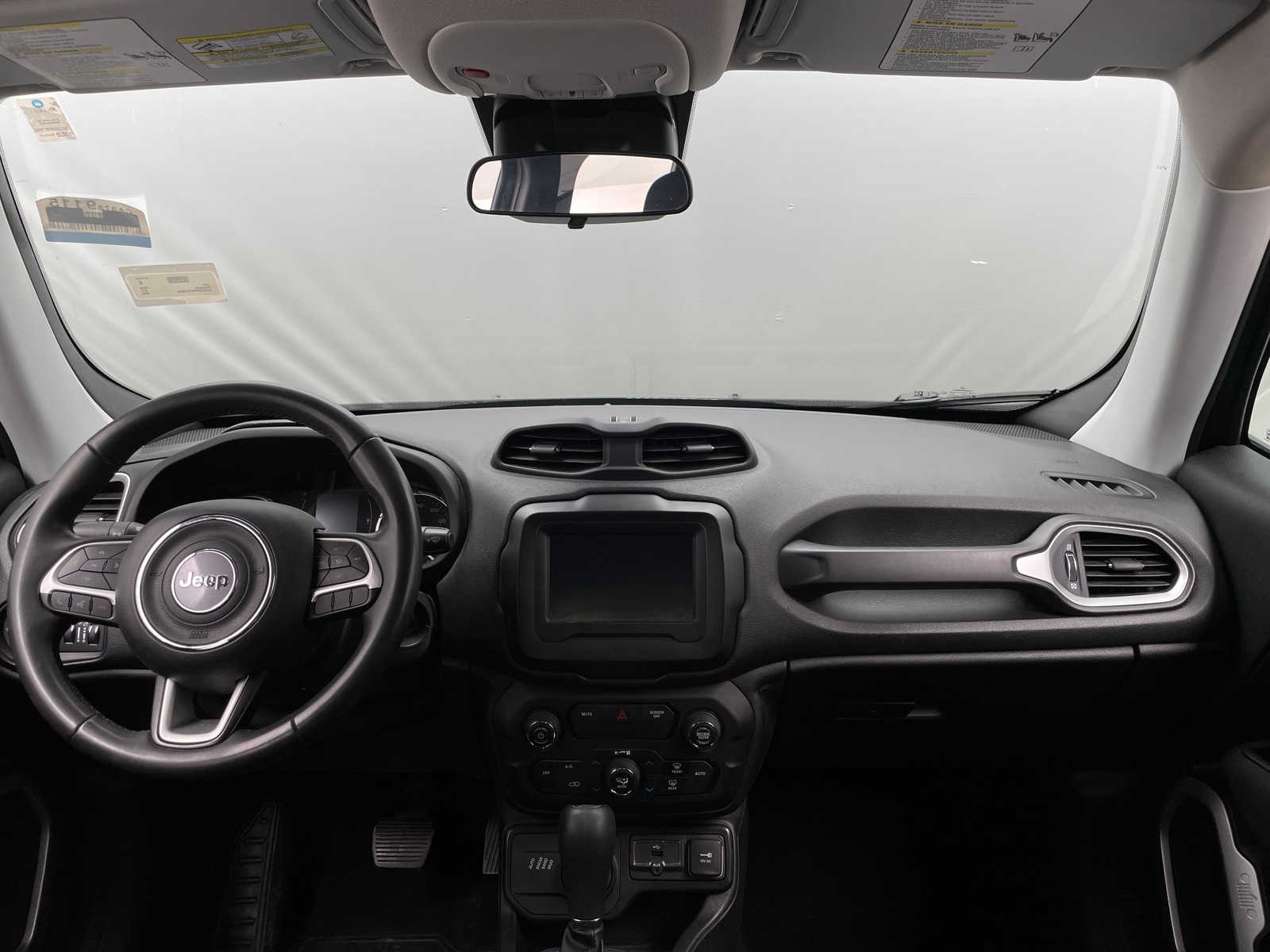 Thumbnail: 2020 Jeep Renegade - 3