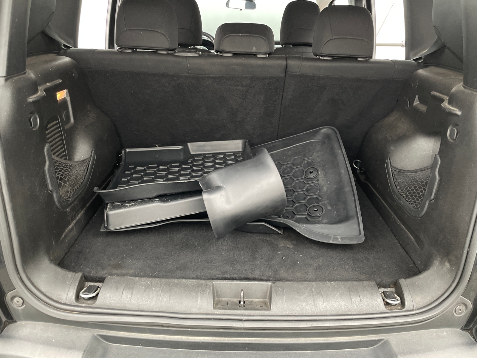 Thumbnail: 2020 Jeep Renegade - 7