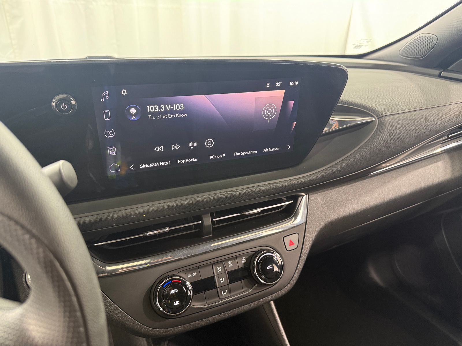 Thumbnail: 2025 Buick Envista - 3