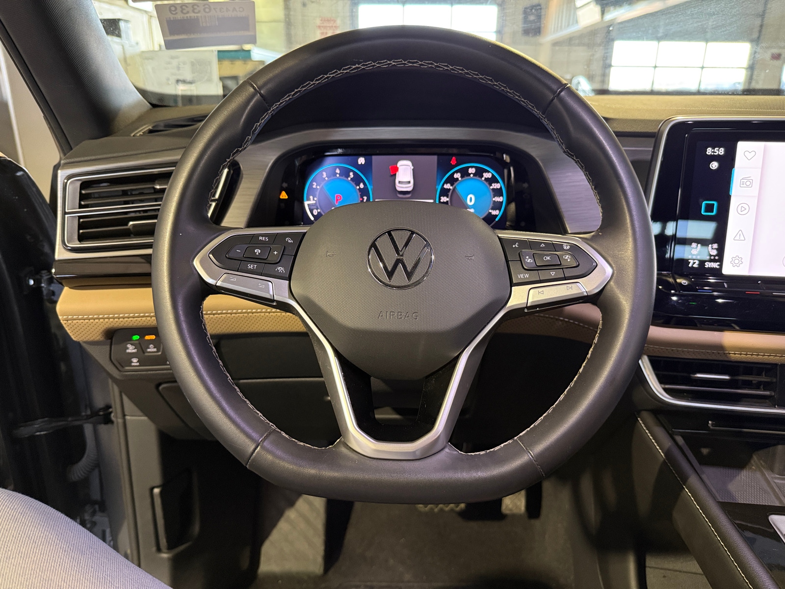 Thumbnail: 2024 Volkswagen Atlas - 4