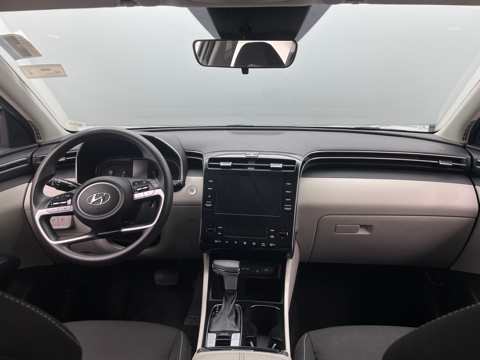 Thumbnail: 2024 Hyundai Tucson - 3