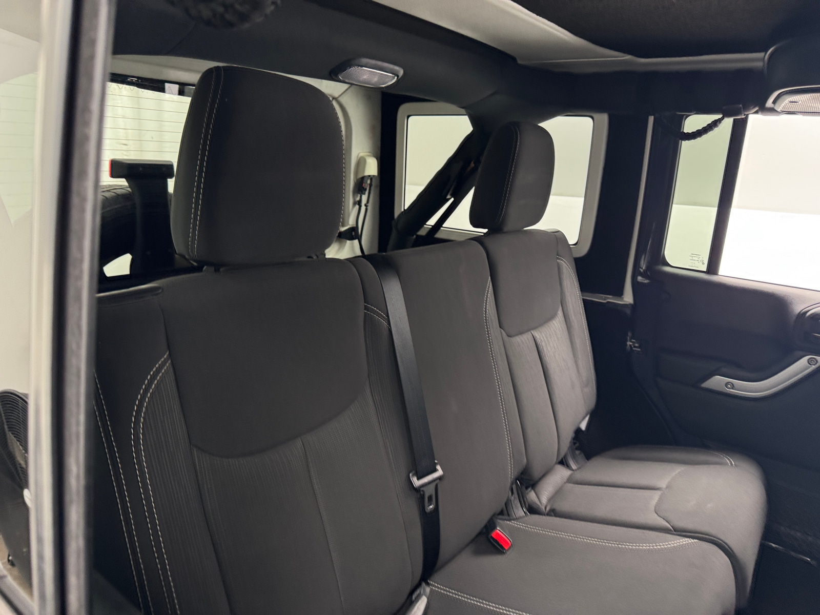 Thumbnail: 2017 Jeep Wrangler - 6