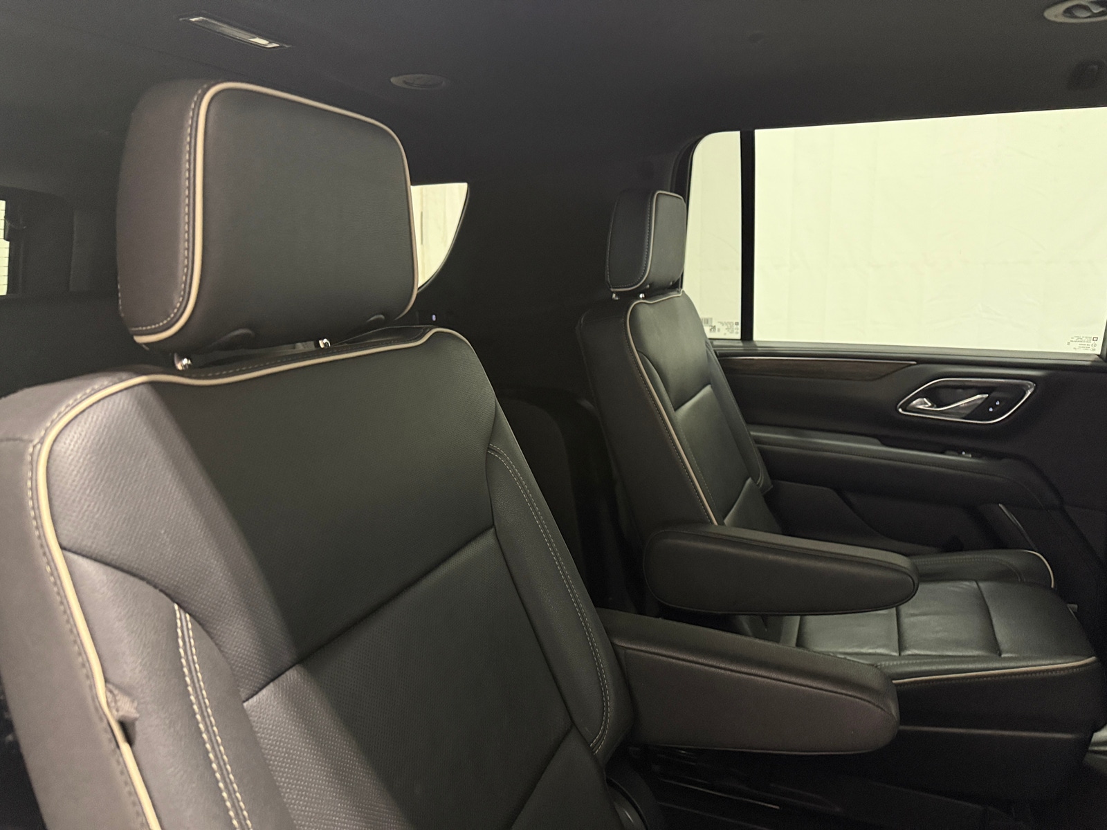 Thumbnail: 2023 Chevrolet Suburban - 5