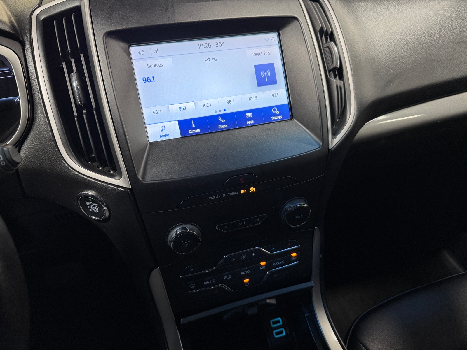 Thumbnail: 2019 Ford Edge - 4