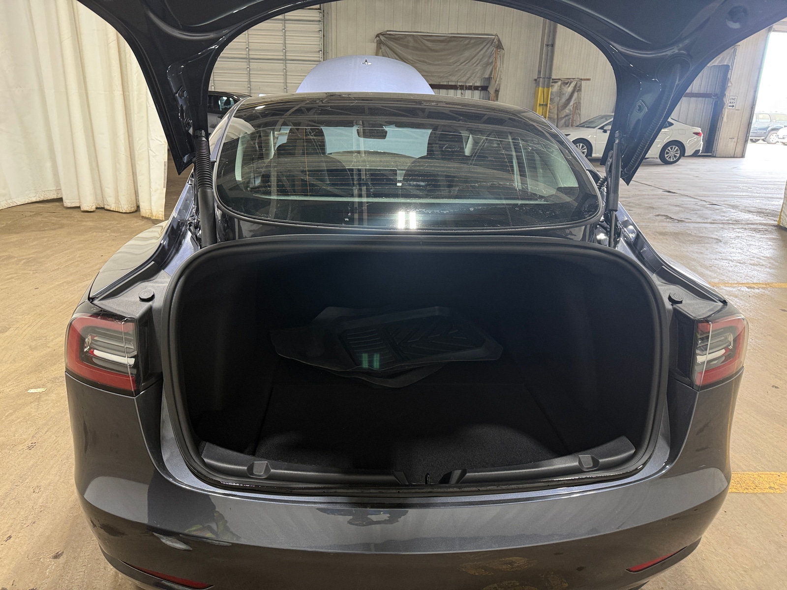 Thumbnail: 2023 Tesla Model 3 - 6