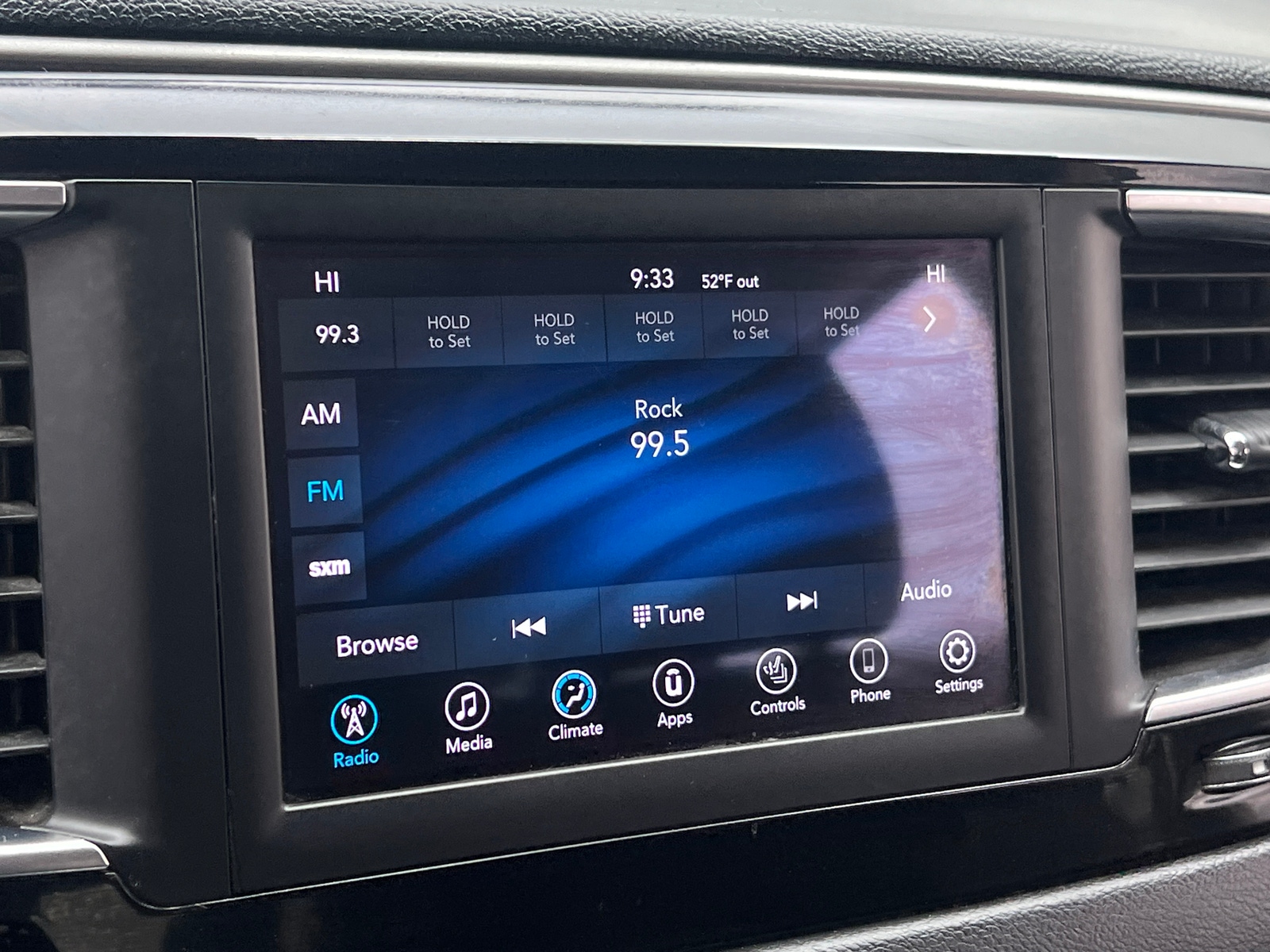 Thumbnail: 2020 Chrysler Pacifica - 4