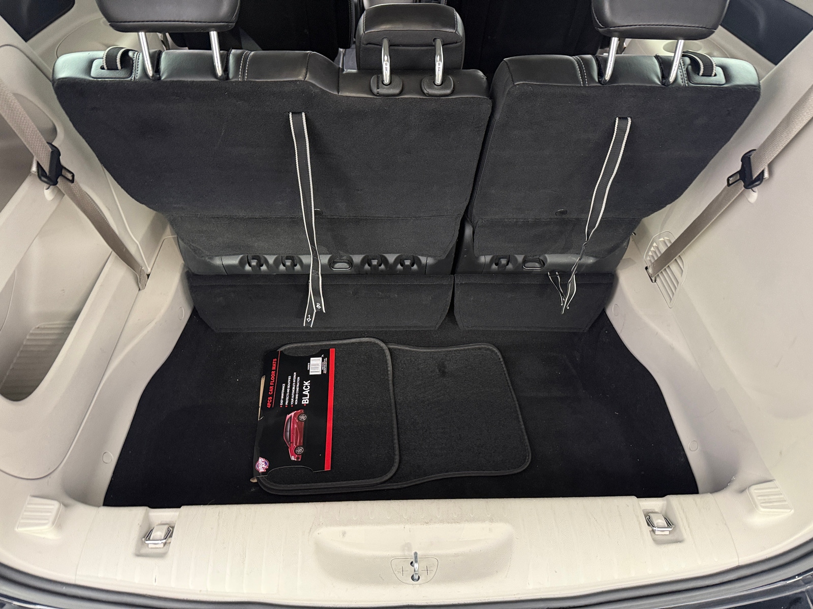 Thumbnail: 2024 Chrysler Pacifica - 6