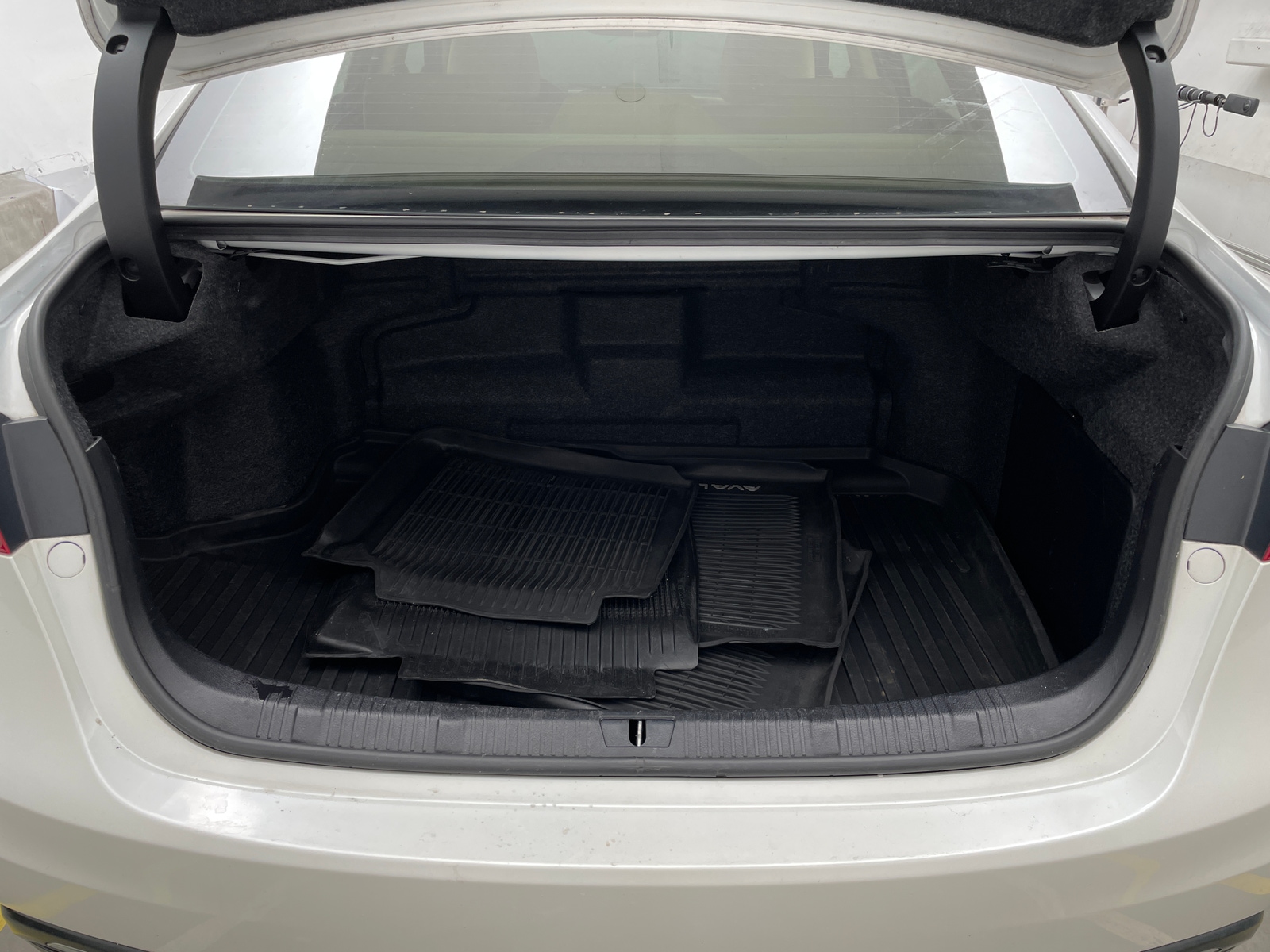 Thumbnail: 2018 Toyota Avalon - 6