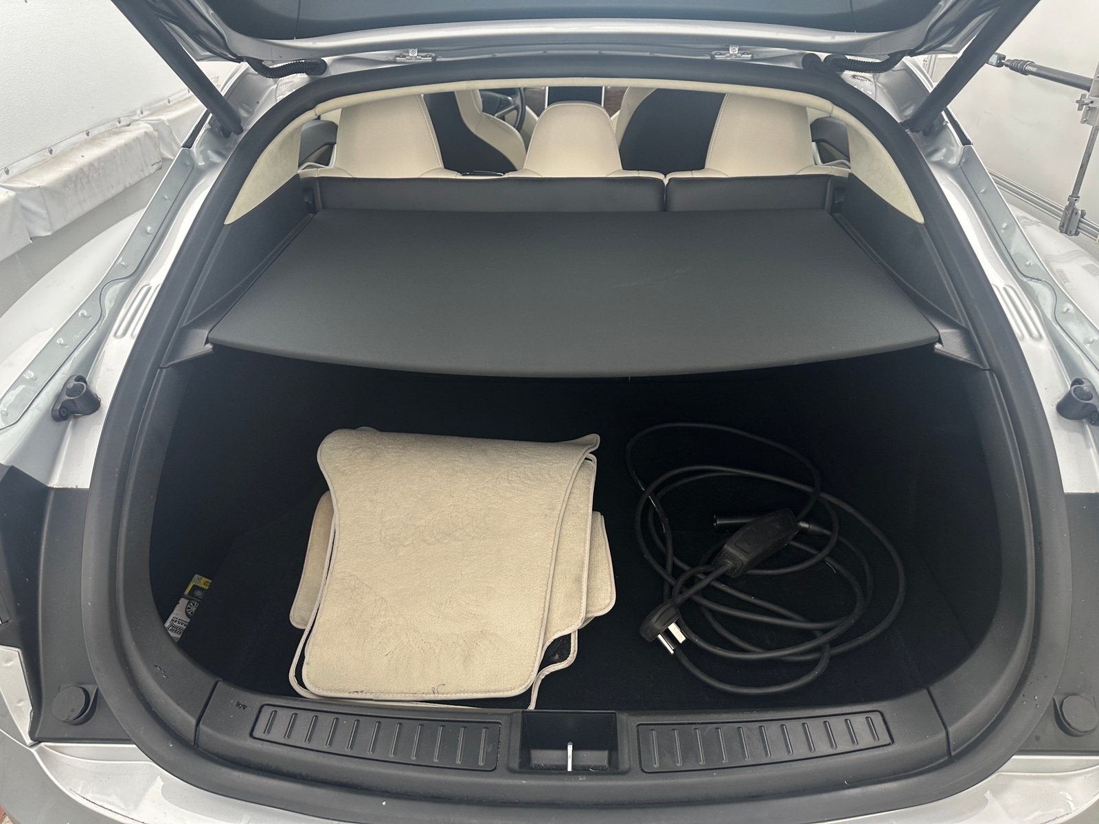 Thumbnail: 2018 Tesla Model S - 6