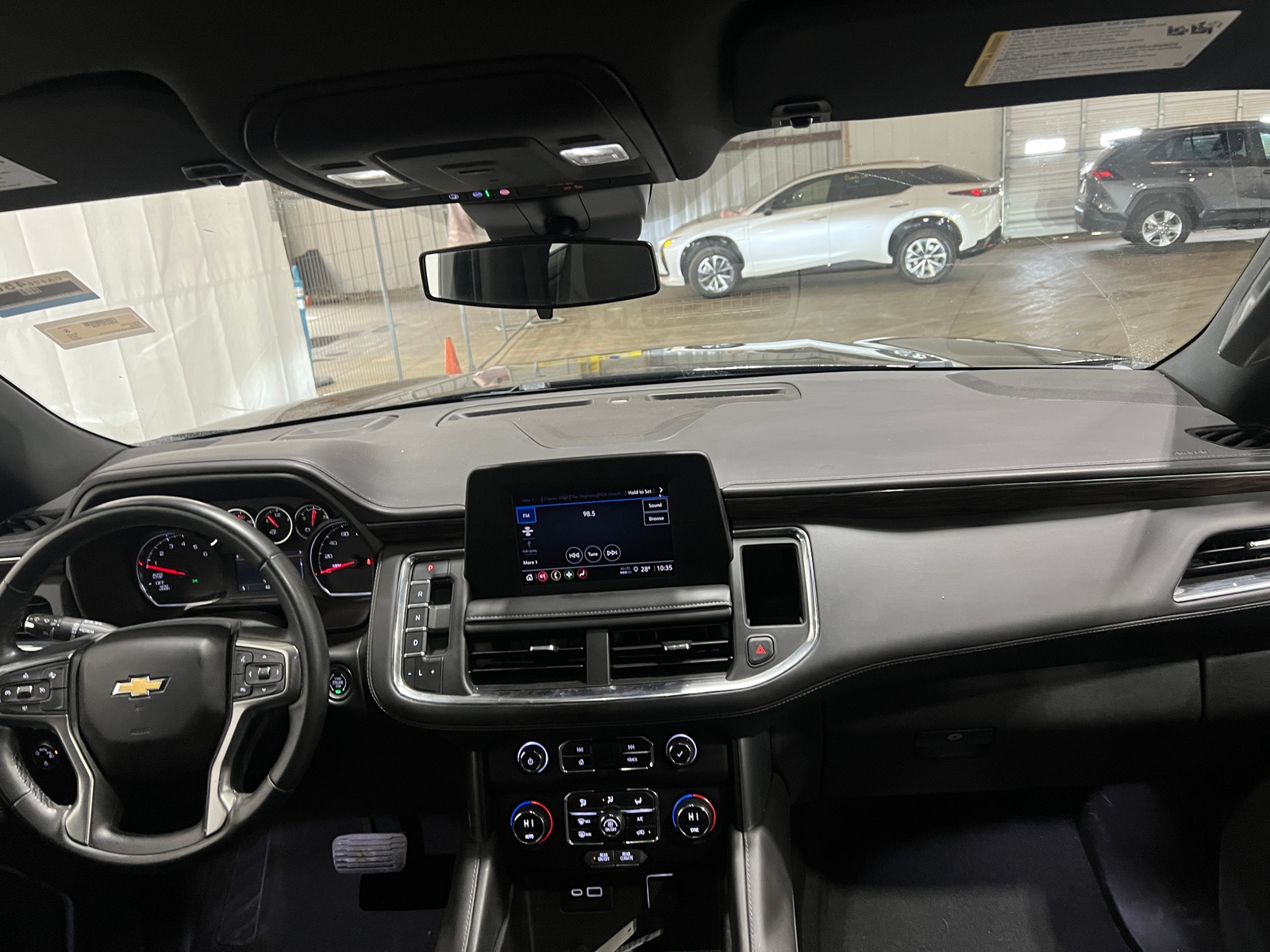 Thumbnail: 2023 Chevrolet Tahoe - 3