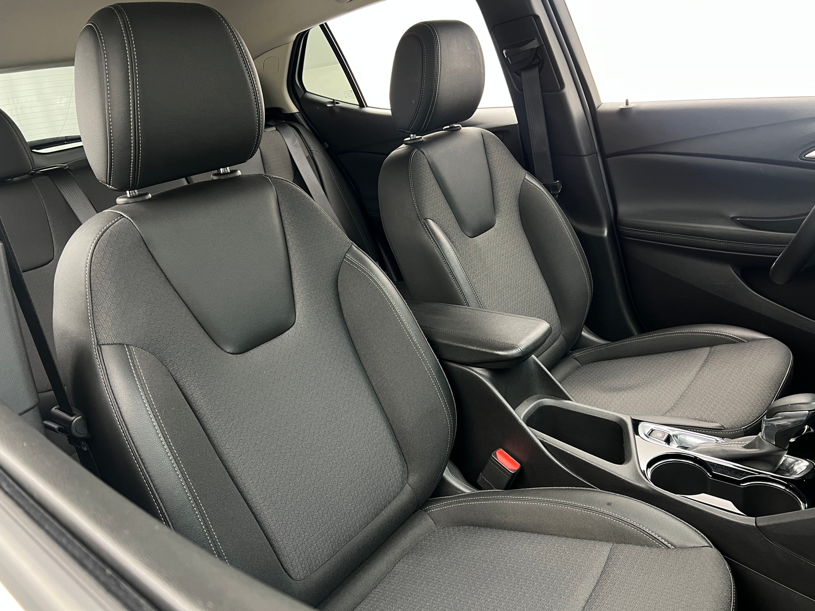 Thumbnail: 2025 Buick Encore GX - 2