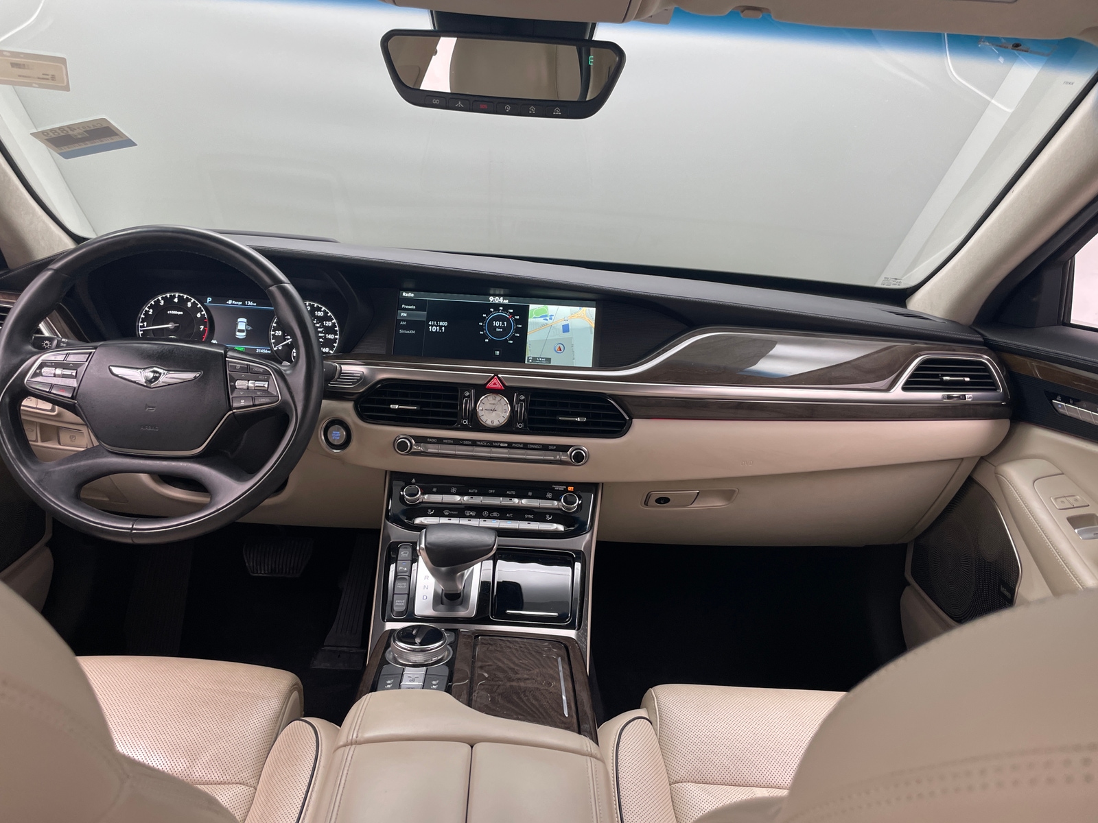 Thumbnail: 2018 Genesis G90 - 2