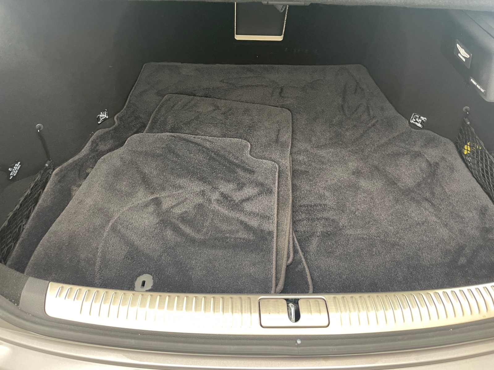 Thumbnail: 2018 Genesis G90 - 6