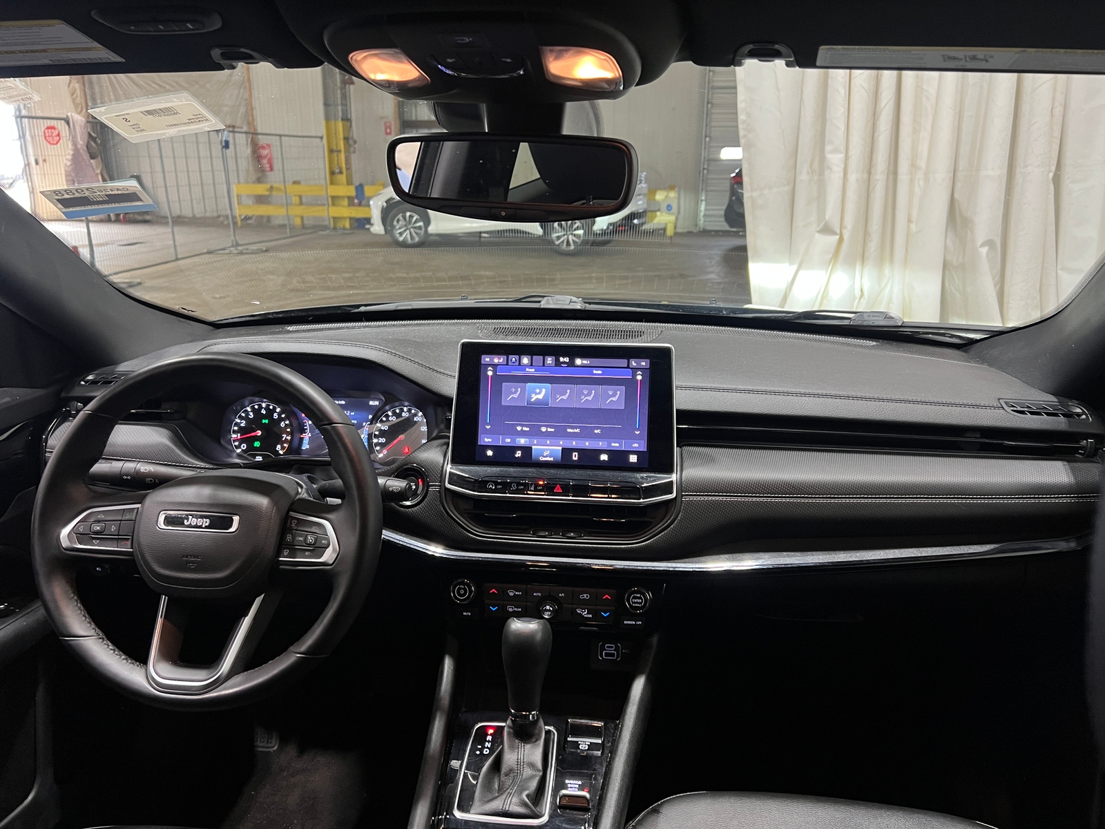 Thumbnail: 2022 Jeep Compass - 3