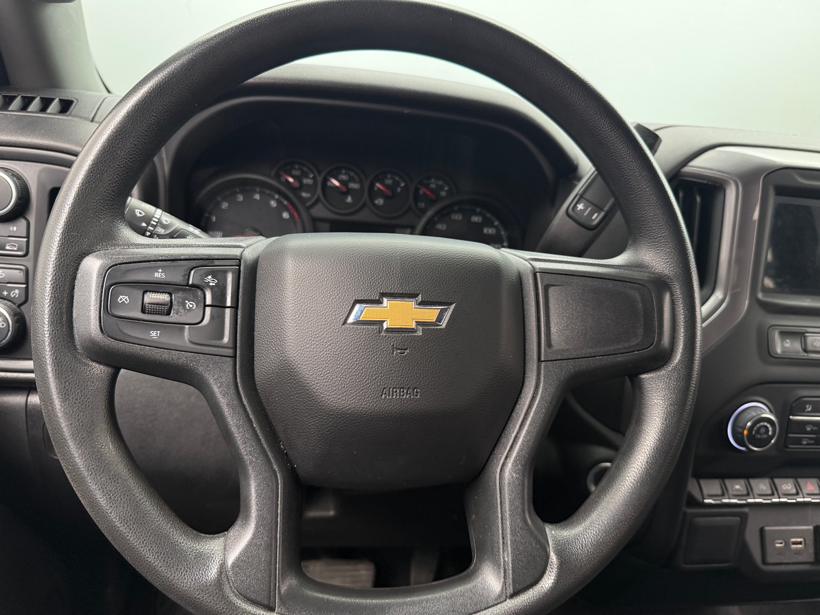 Thumbnail: 2022 Chevrolet Silverado 1500 - 5