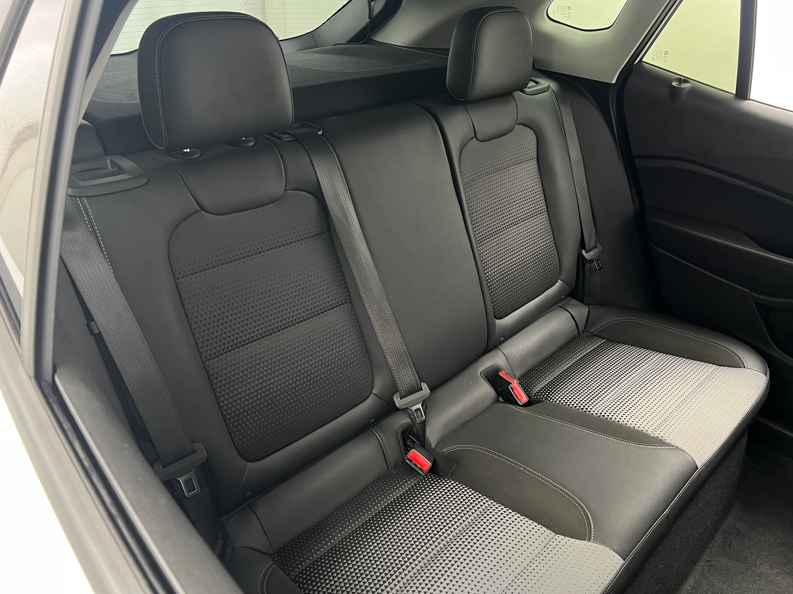 Thumbnail: 2025 Chevrolet Trax - 6