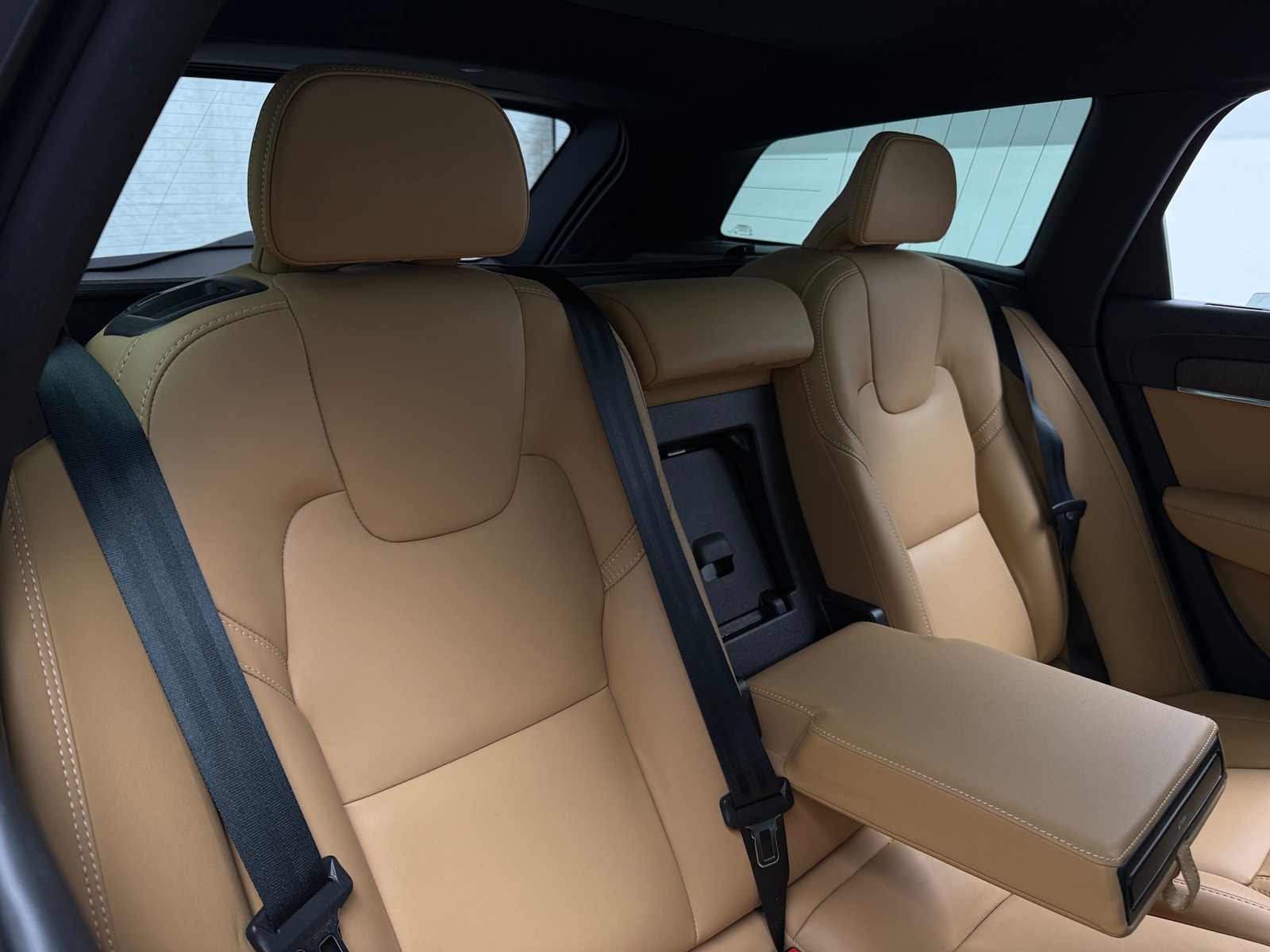 Thumbnail: 2023 Volvo V90 - 5