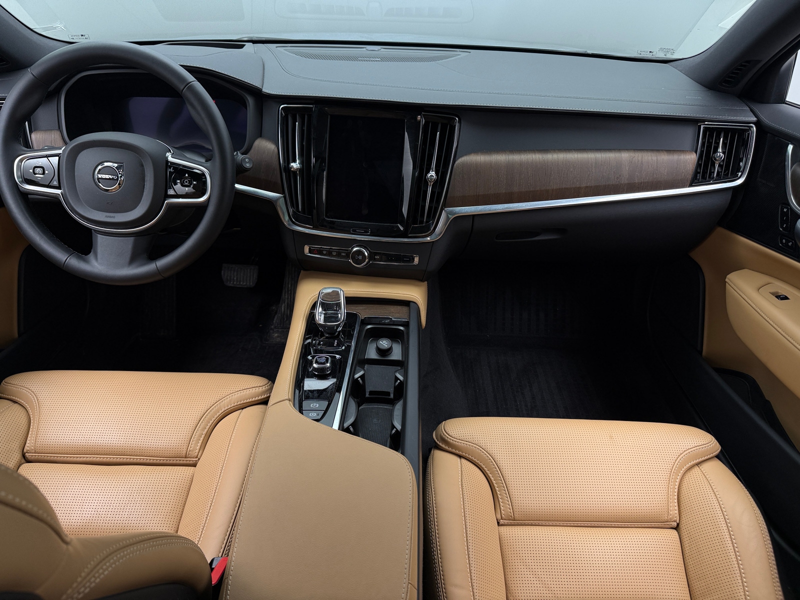 Thumbnail: 2023 Volvo V90 - 2