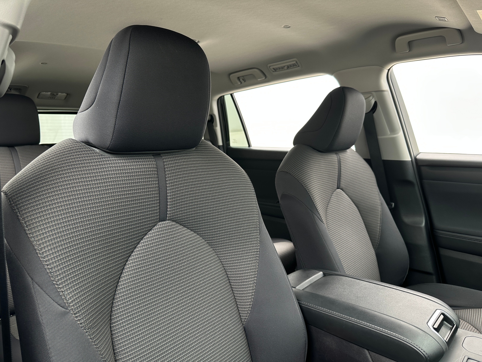 Thumbnail: 2025 Toyota Highlander - 2