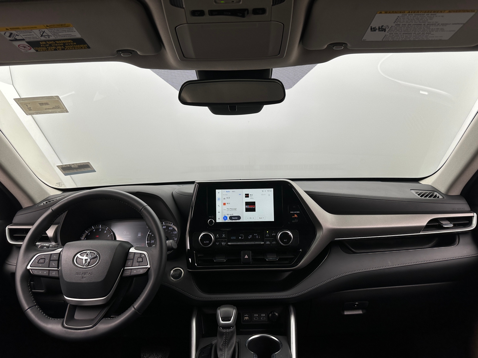 Thumbnail: 2025 Toyota Highlander - 3