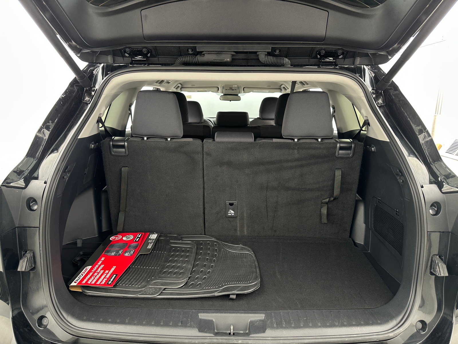 Thumbnail: 2025 Toyota Highlander - 7