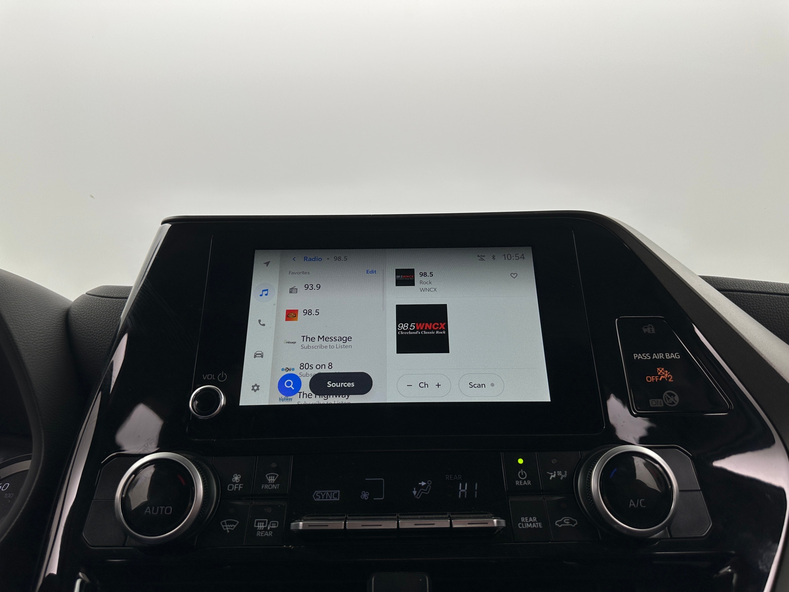 Thumbnail: 2025 Toyota Highlander - 4