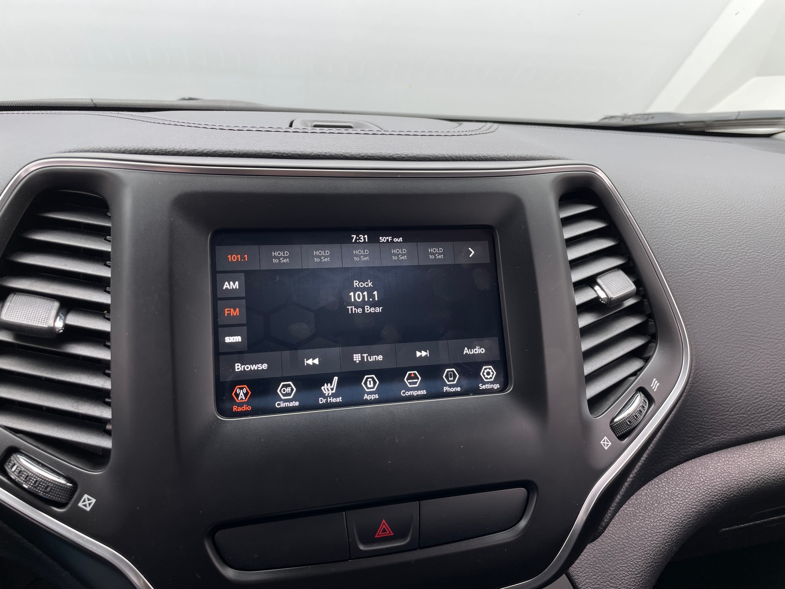 Thumbnail: 2019 Jeep Cherokee - 4