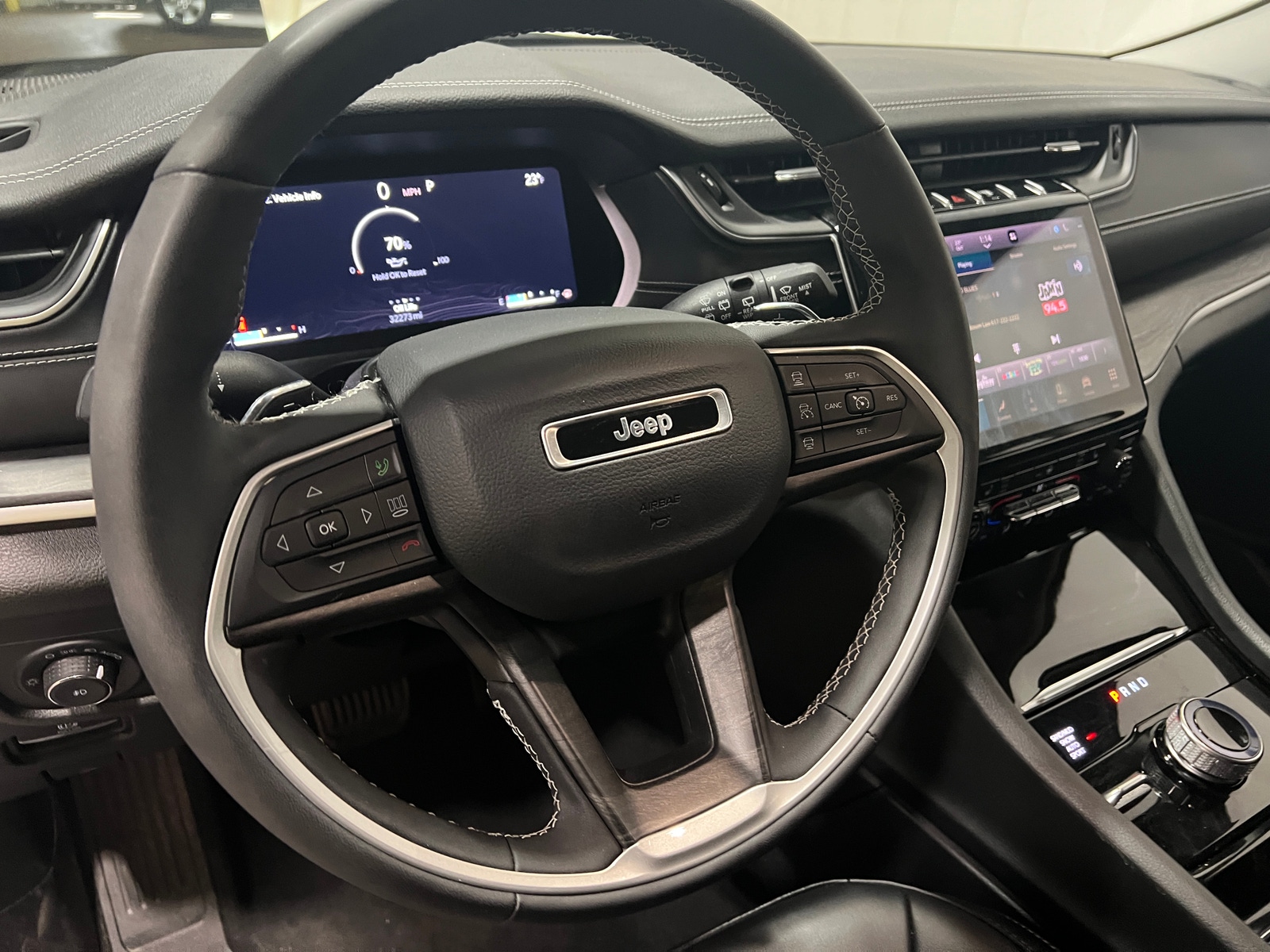 Thumbnail: 2023 Jeep Grand Cherokee L - 4