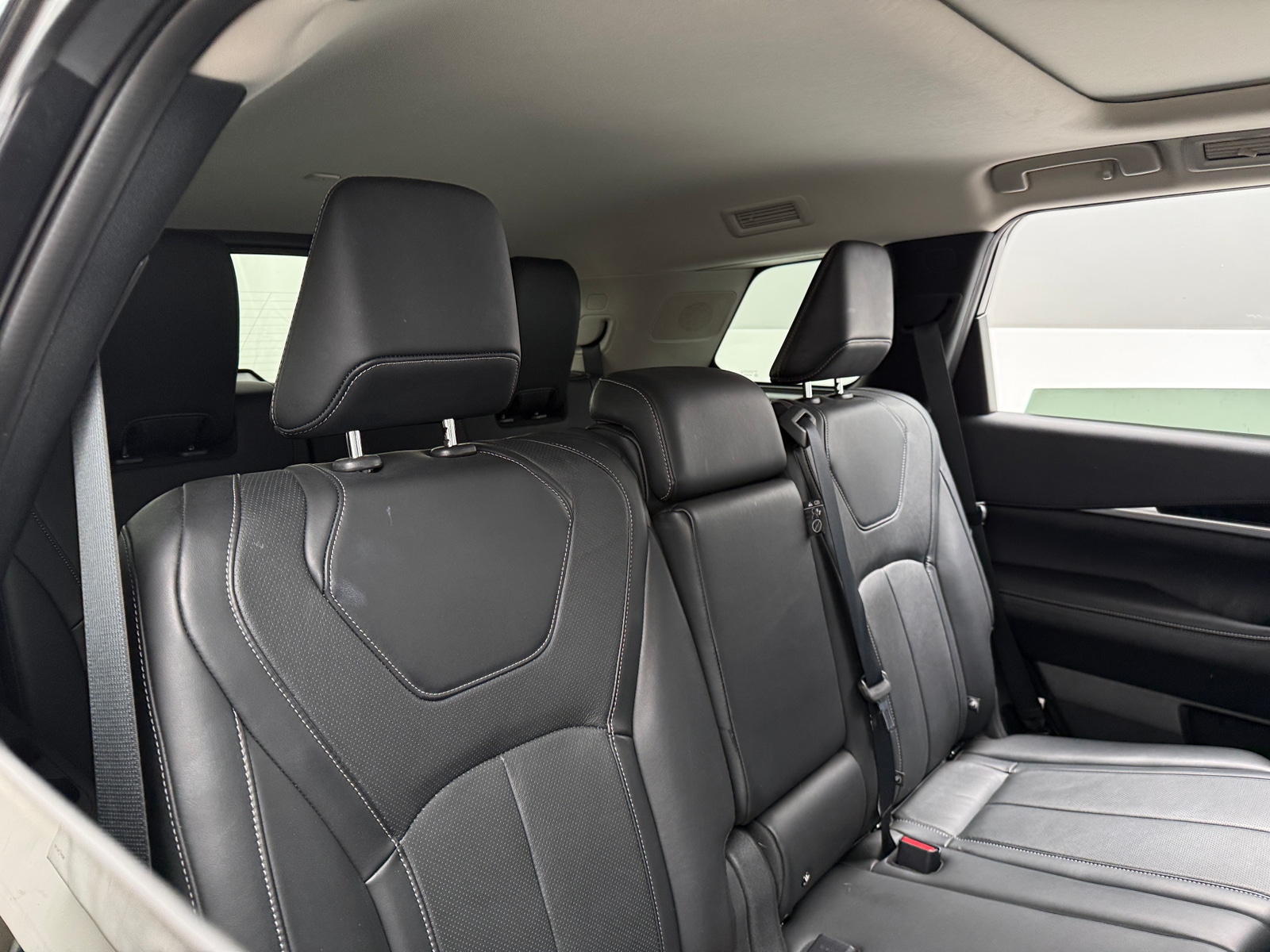 Thumbnail: 2025 INFINITI QX60 - 5