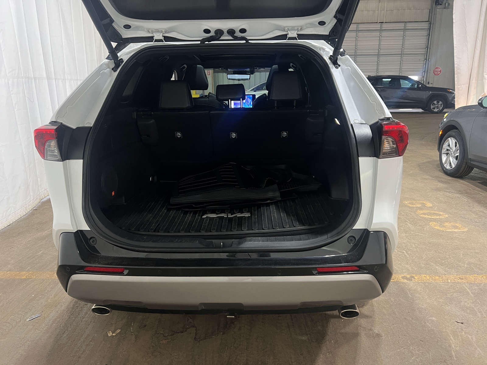 Thumbnail: 2024 Toyota RAV4 - 6