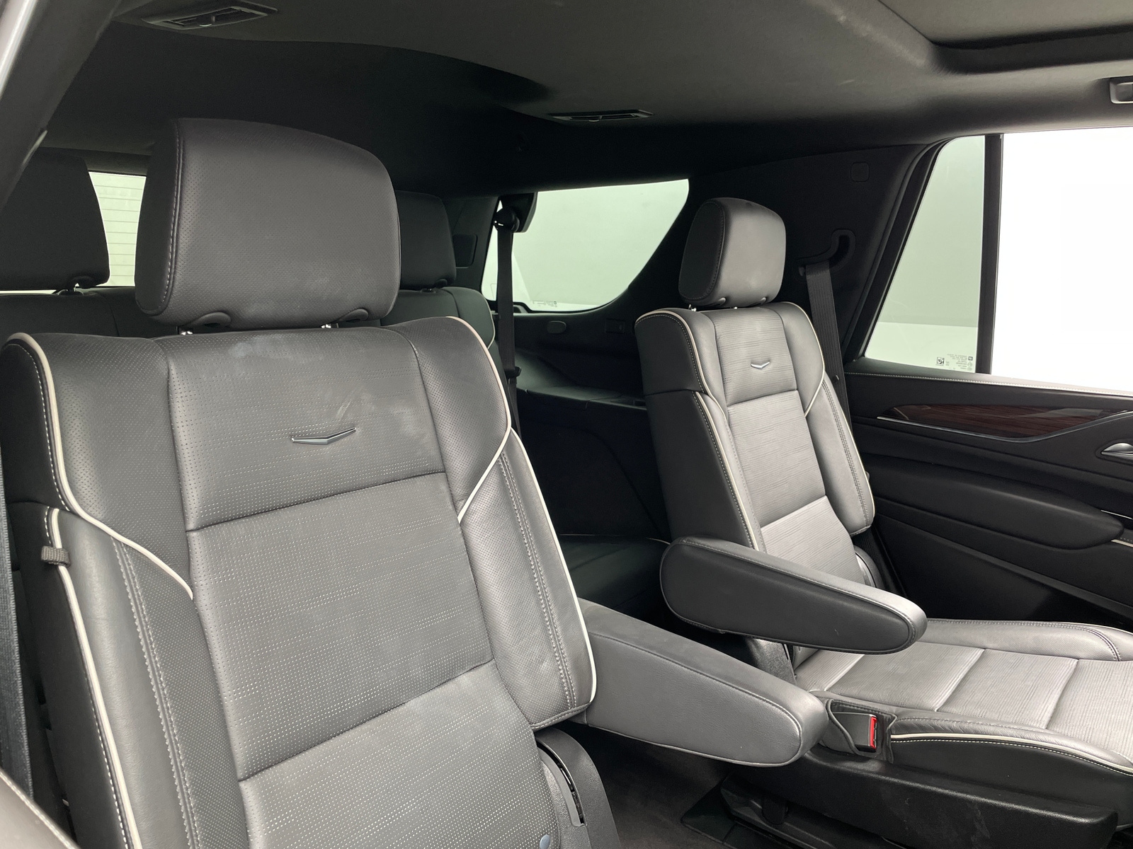 Thumbnail: 2024 Cadillac Escalade - 5