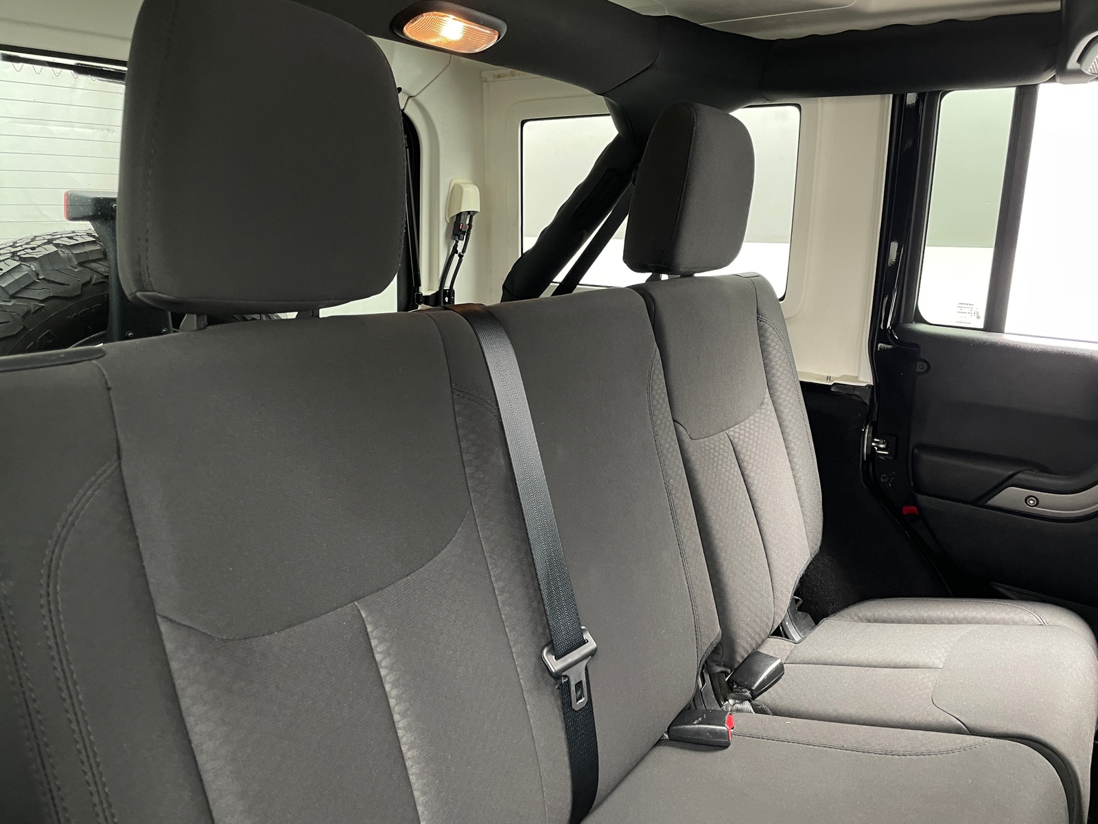 Thumbnail: 2018 Jeep Wrangler - 6