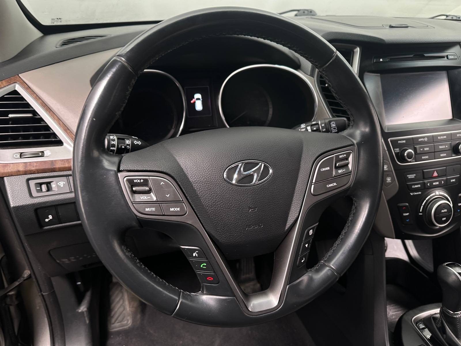 Thumbnail: 2018 Hyundai Santa Fe - 4