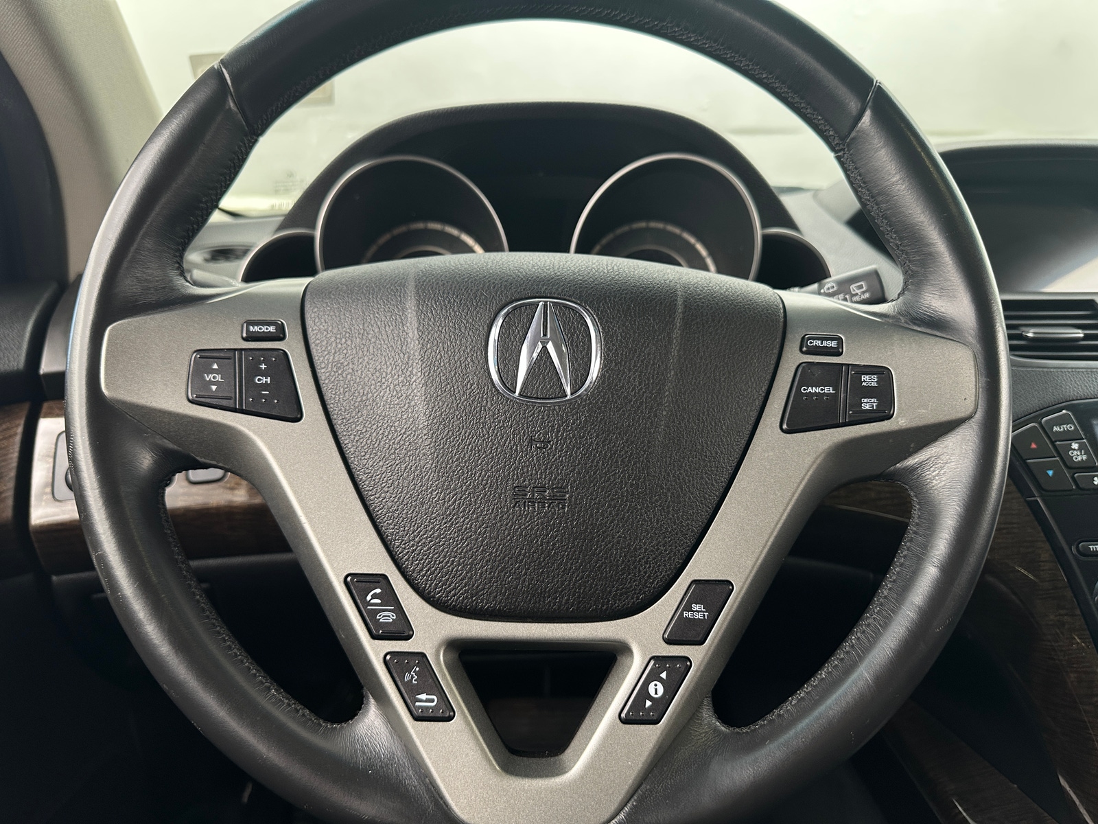 Thumbnail: 2011 Acura MDX - 4