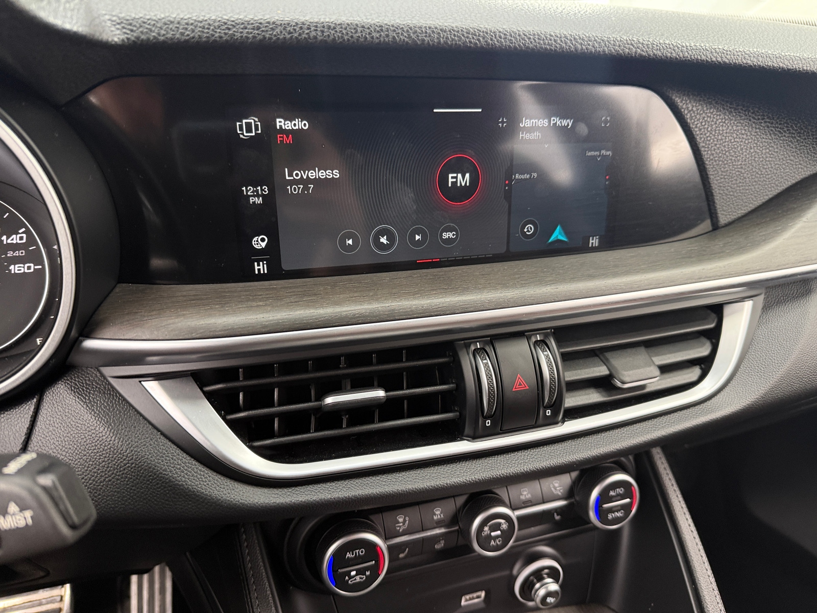 Thumbnail: 2022 Alfa Romeo Stelvio - 3