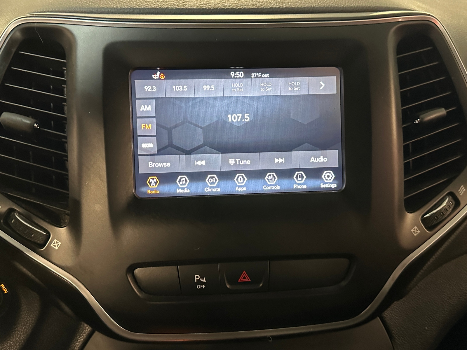 Thumbnail: 2019 Jeep Cherokee - 4