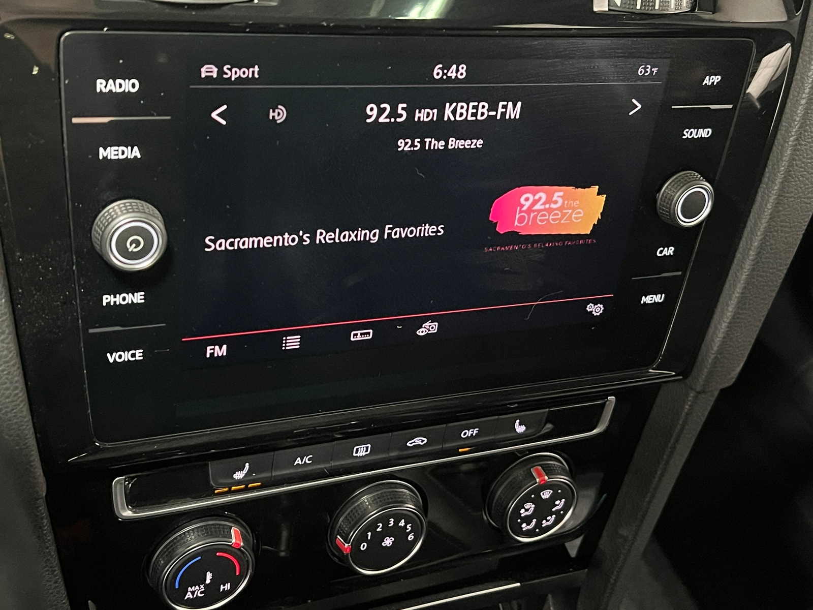 Thumbnail: 2019 Volkswagen Golf - 3