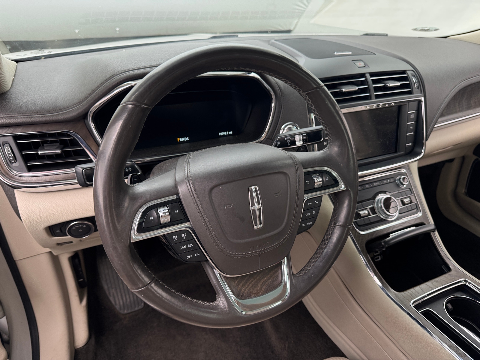 Thumbnail: 2018 Lincoln Continental - 4