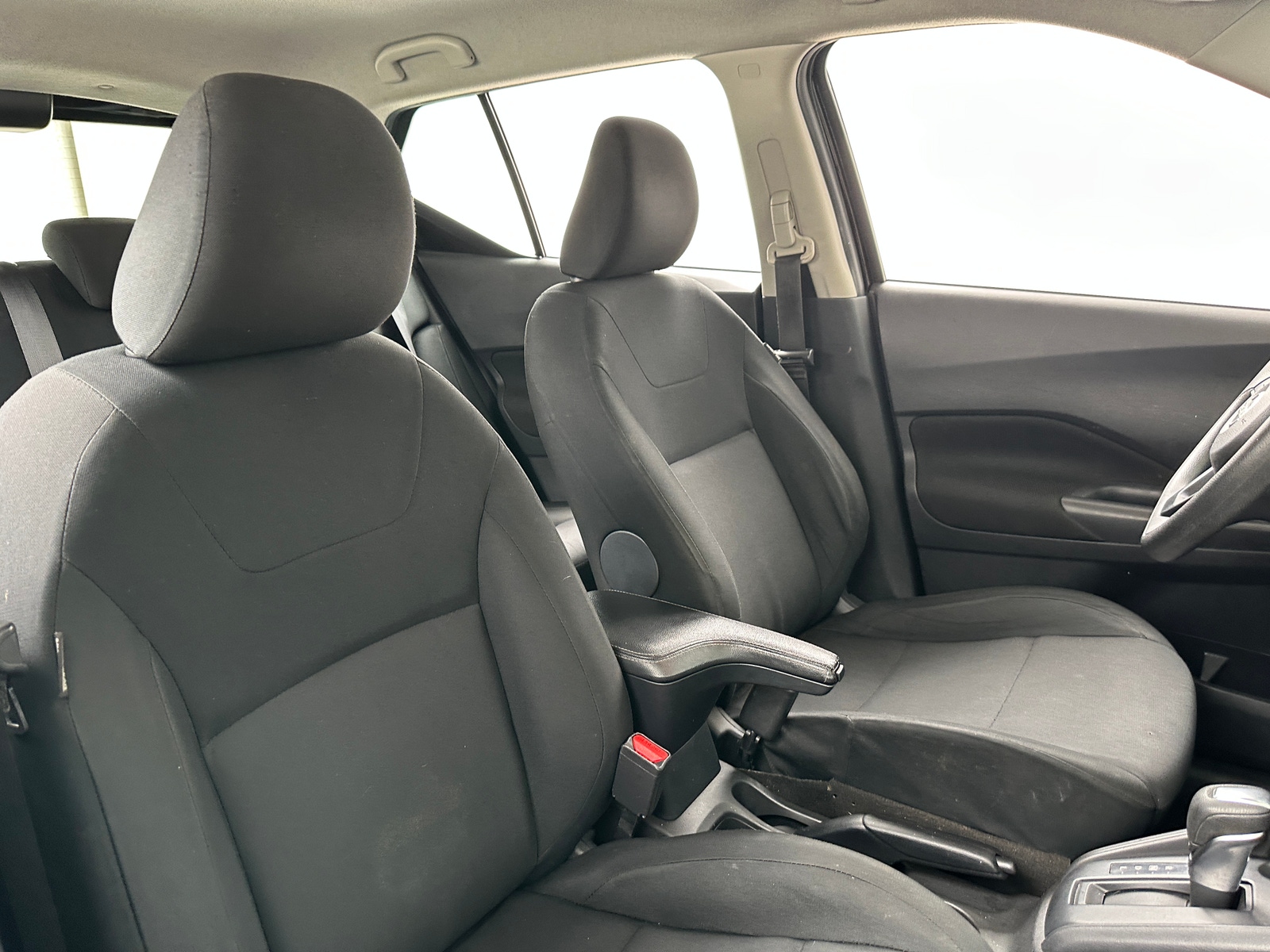 Thumbnail: 2023 Nissan Kicks - 2