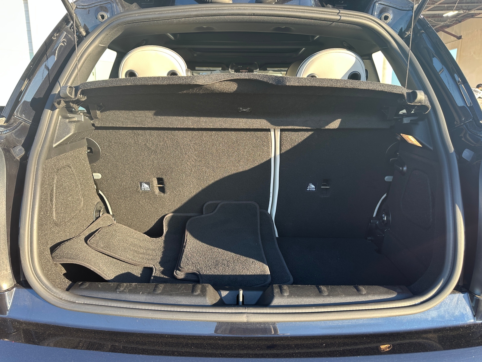 Thumbnail: 2022 MINI Cooper Hardtop - 7