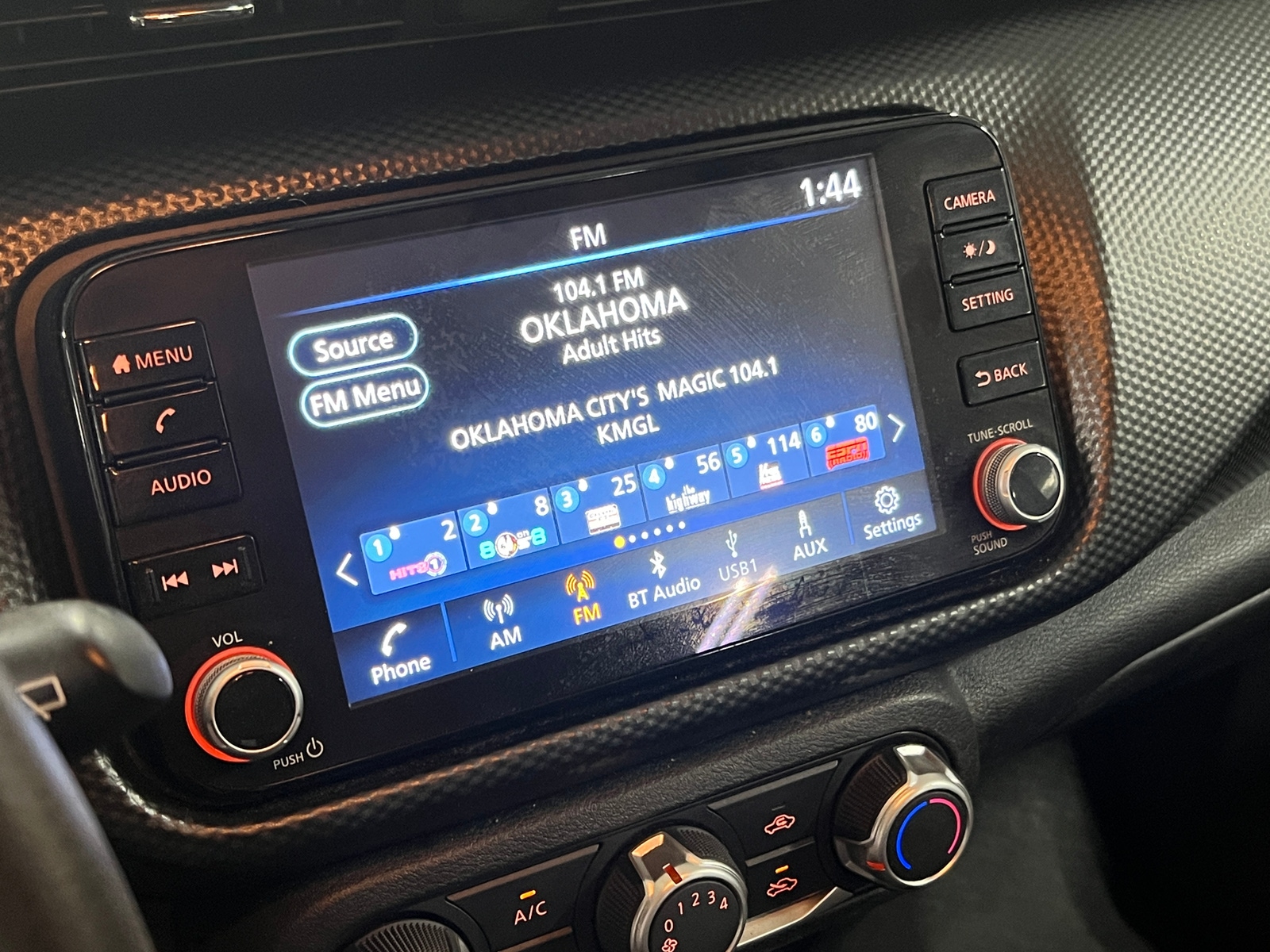 Thumbnail: 2023 Nissan Kicks - 4