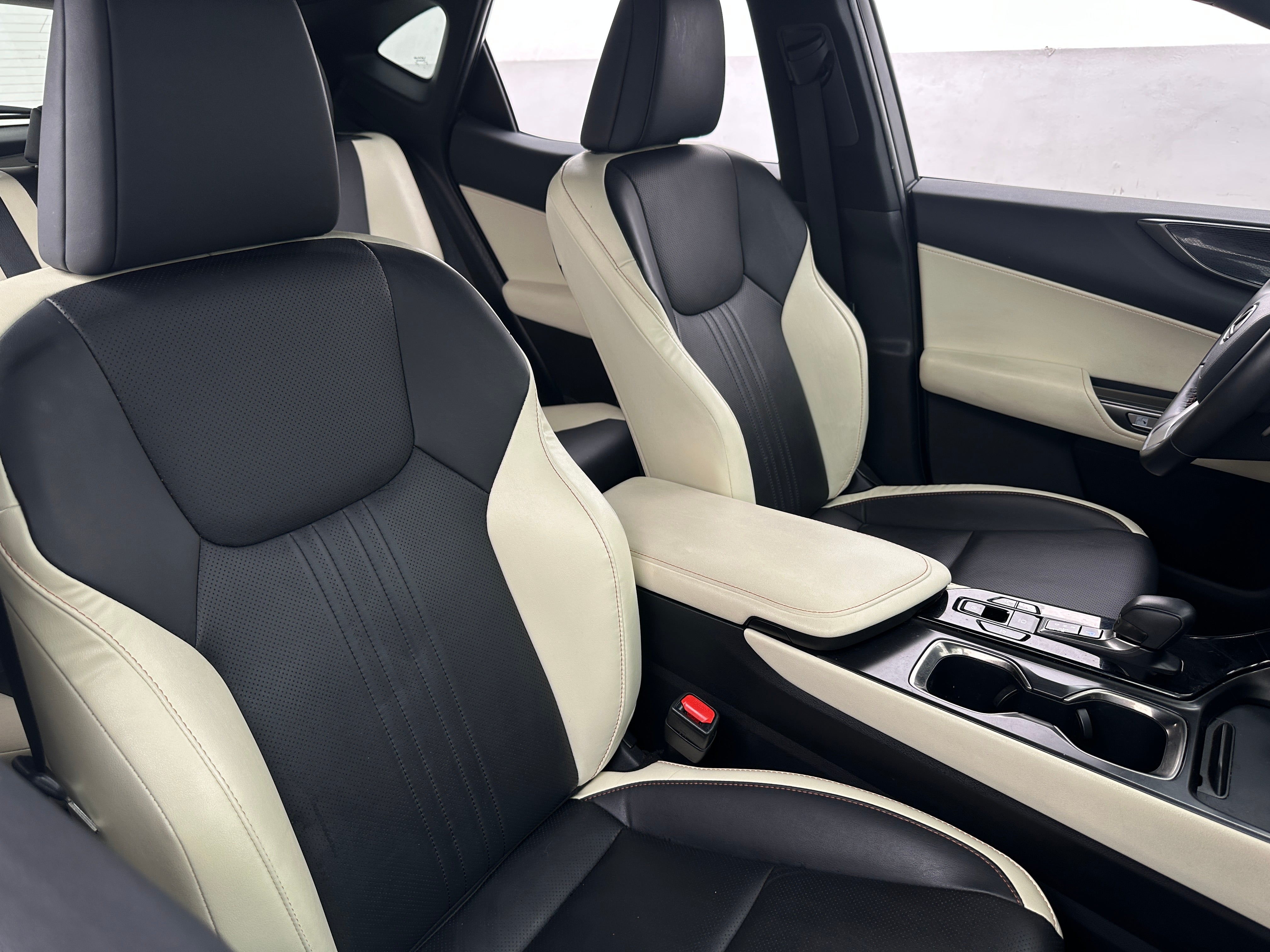 2024 Lexus NX Hybrid