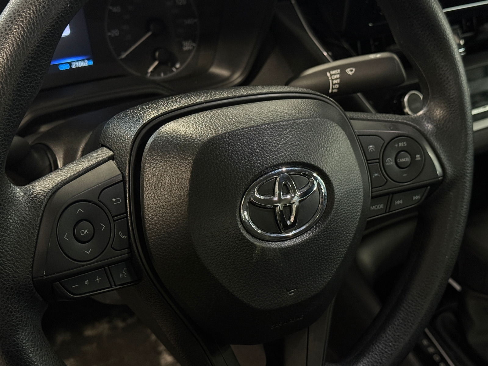 Thumbnail: 2025 Toyota Corolla - 5