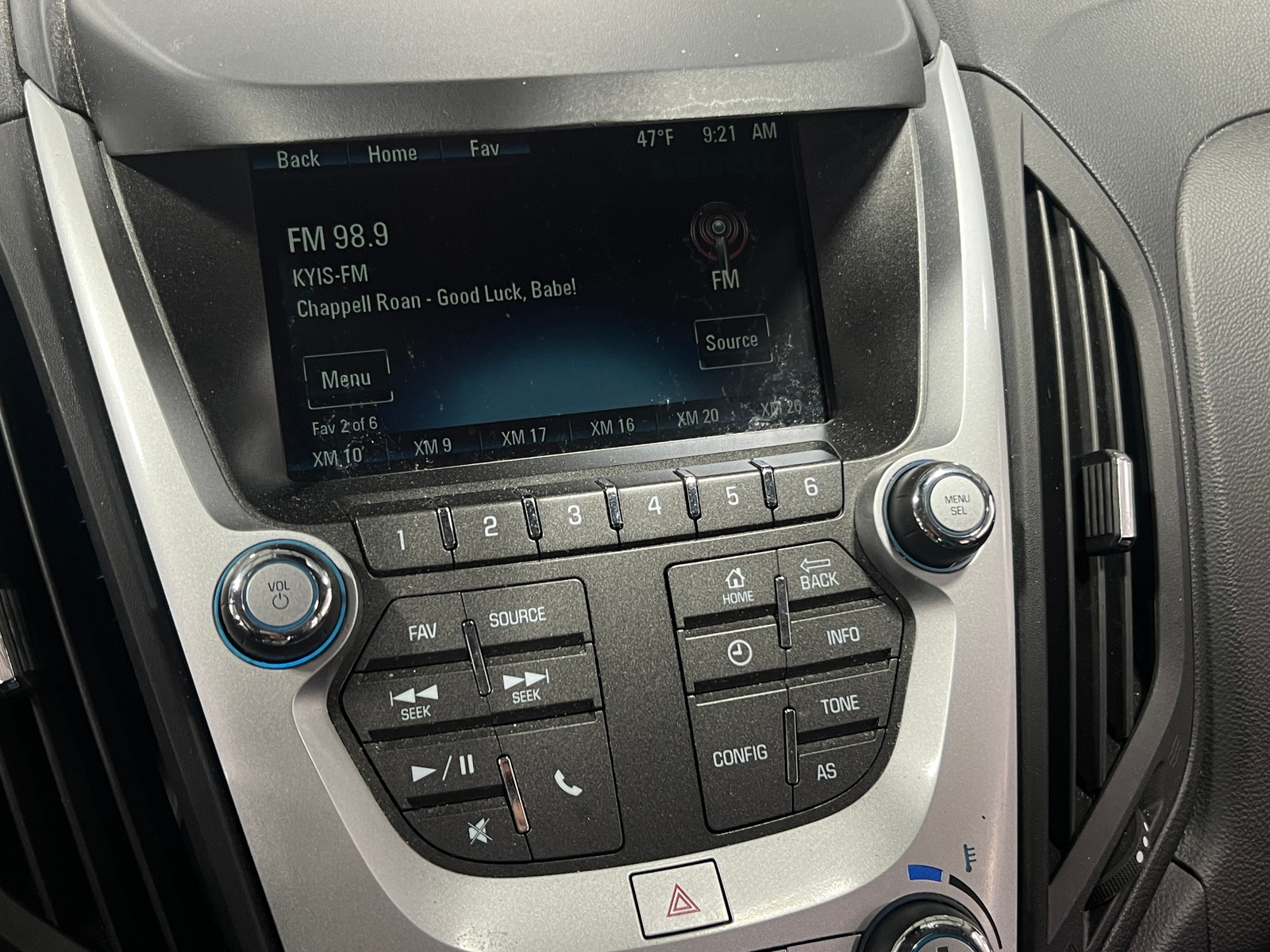 Thumbnail: 2017 Chevrolet Equinox - 4