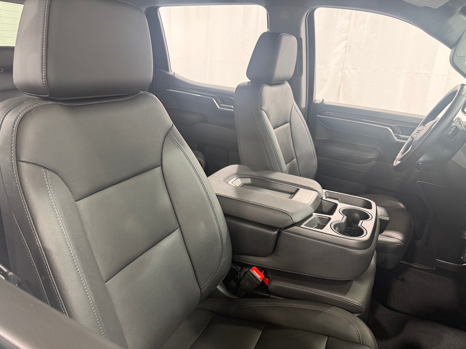 Thumbnail: 2022 Chevrolet Silverado 1500 - 2