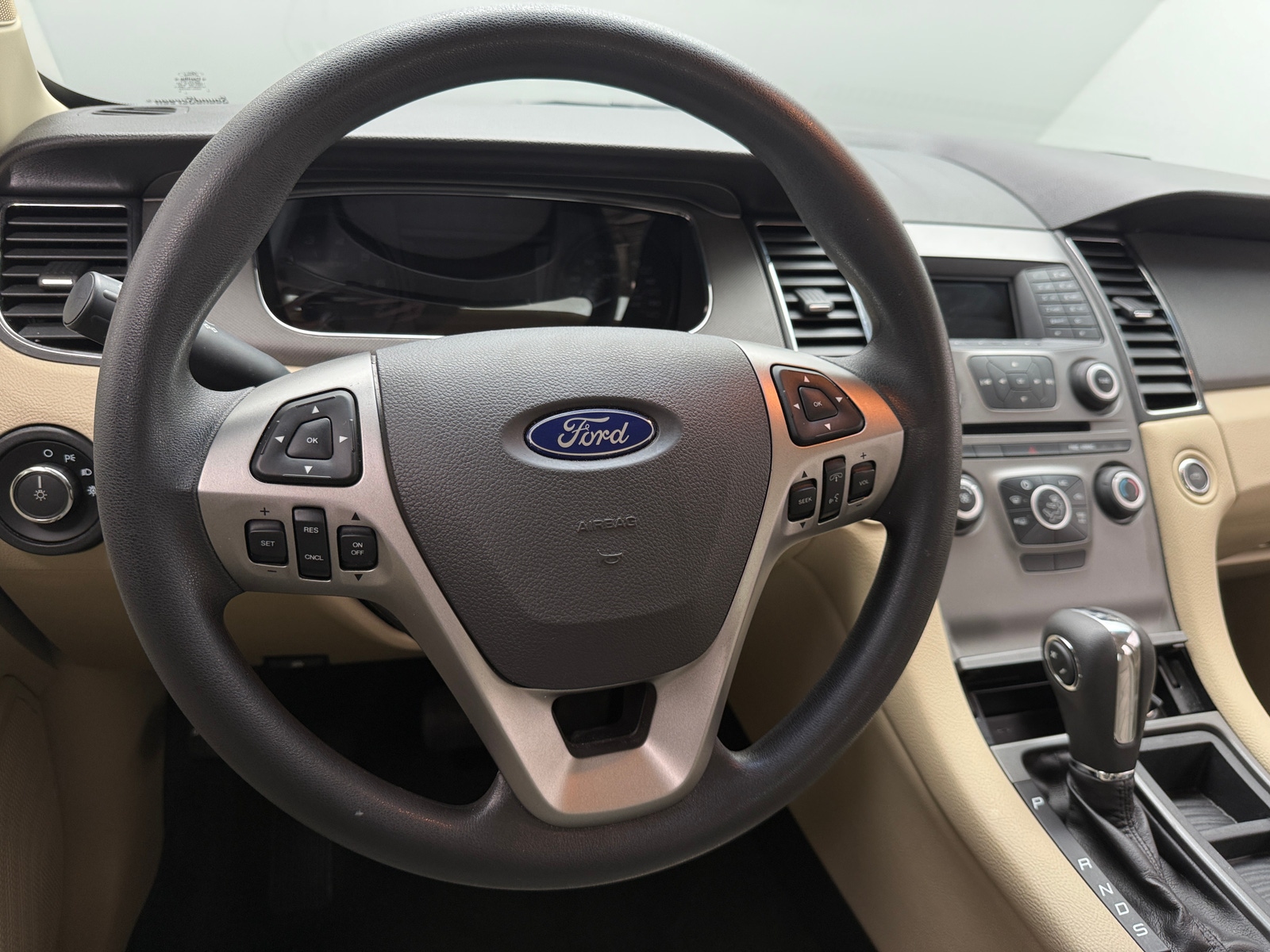 Thumbnail: 2015 Ford Taurus - 5