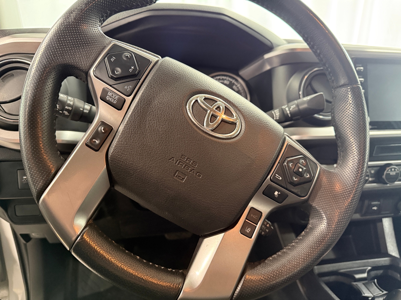 Thumbnail: 2023 Toyota Tacoma - 5