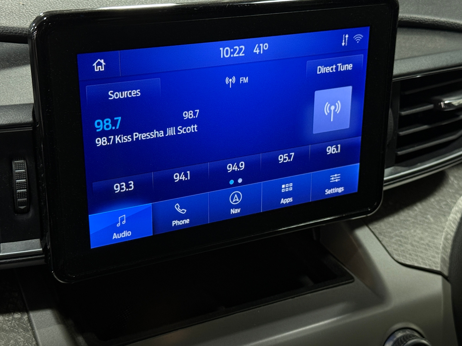 Thumbnail: 2022 Ford Explorer - 3