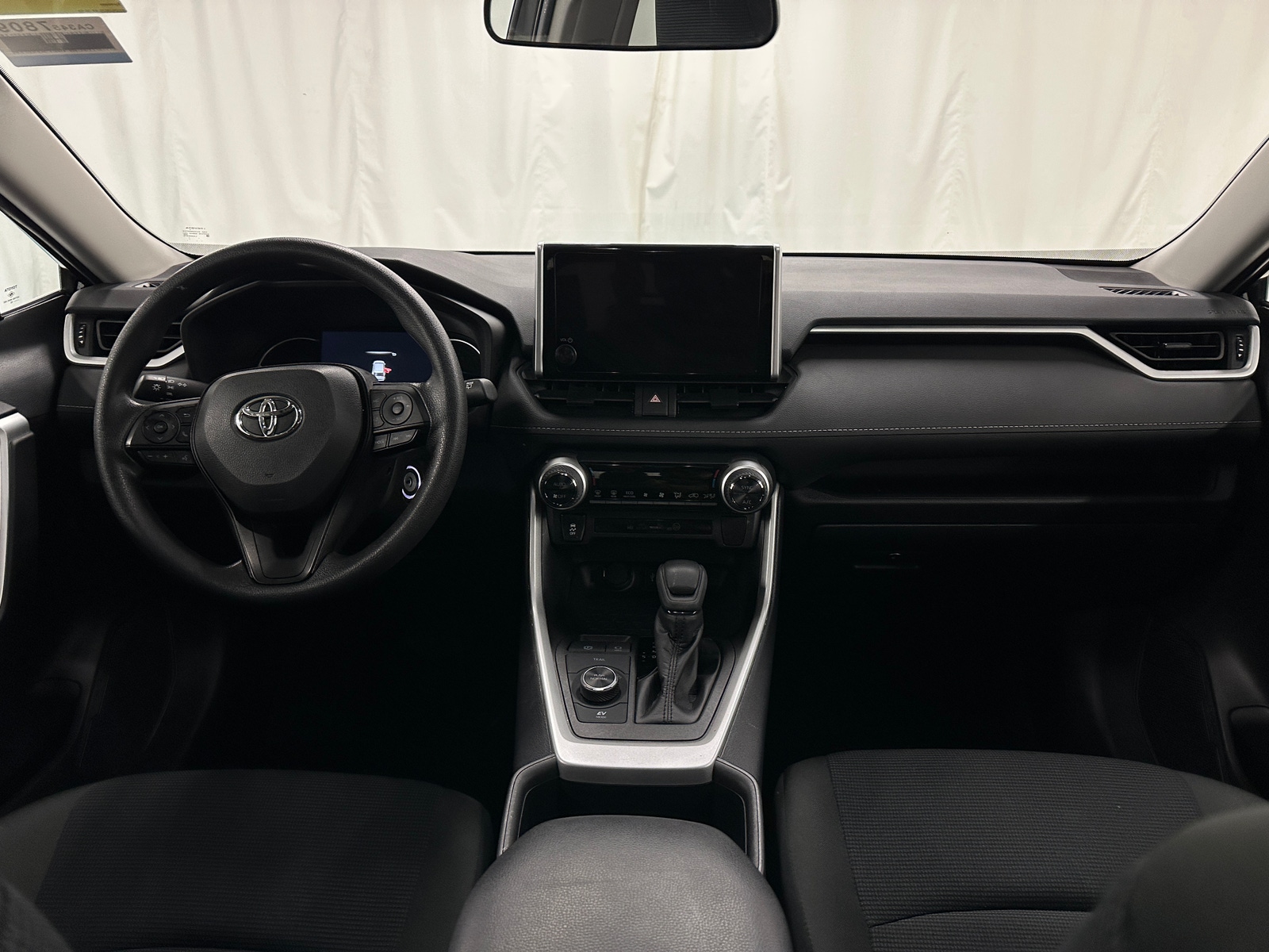 Thumbnail: 2025 Toyota RAV4 - 3